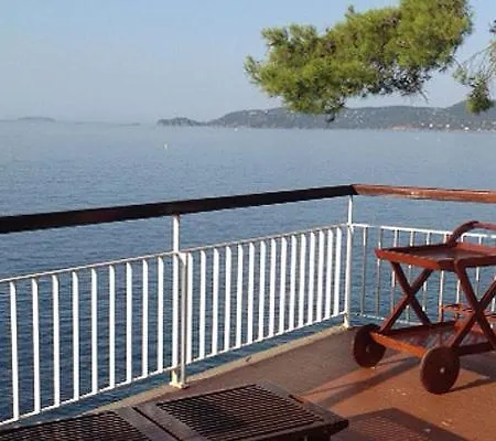 Villa La Calypso Pieds Dans Leau,la Fossette Le Lavandou